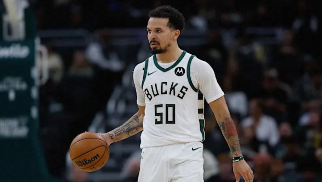 开云中国-Shams：雄鹿将科尔-安东尼和科菲交易至太阳，换来理查兹