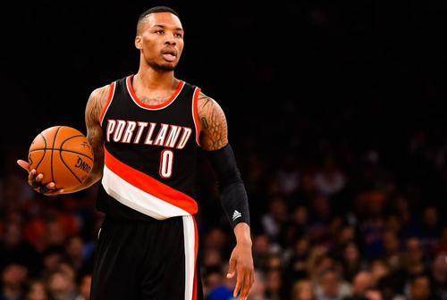 开云下载-利拉德：我永远不会抱团 抱团的话我肯定能赢球